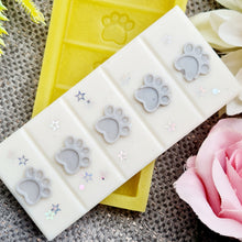 Load image into Gallery viewer, Paw Print Wax Melt Snap Bar Silicone Mould
