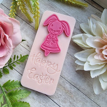 Load image into Gallery viewer, Happy Easter Wax Melt Bunny Rabbit Snap Bar Mould Mold Melts
