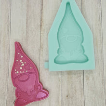 Load image into Gallery viewer, Gonk Wax Melt Gnome Silicone Mould
