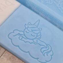 Load image into Gallery viewer, Unicorn Dreams Wax Melt Snap Bar Mould
